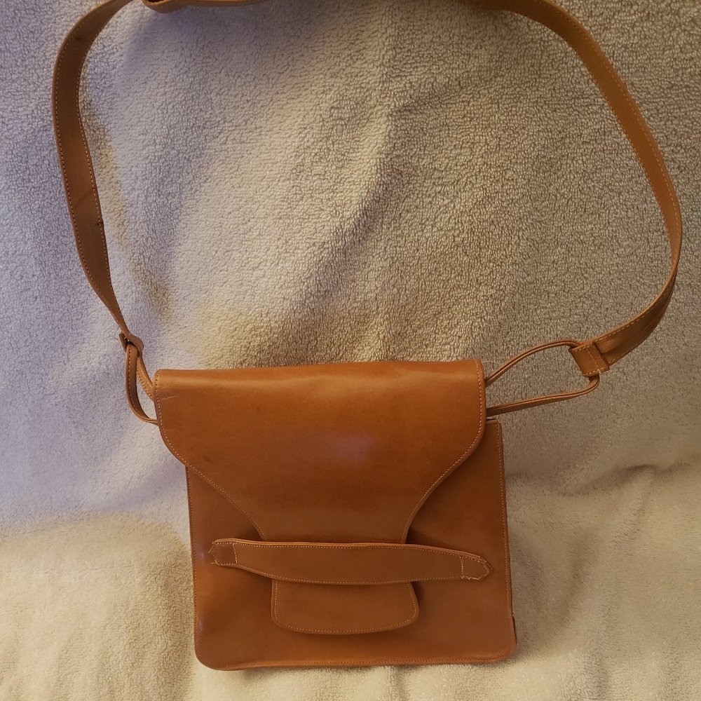 Beige / Tan Purse